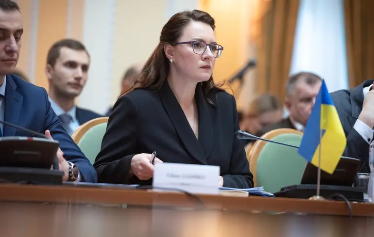 Покажуть Штатам свої червоні лінії: вже цього тижня Україна відправить до США делегацію для переговорів про корисні копалини – AP