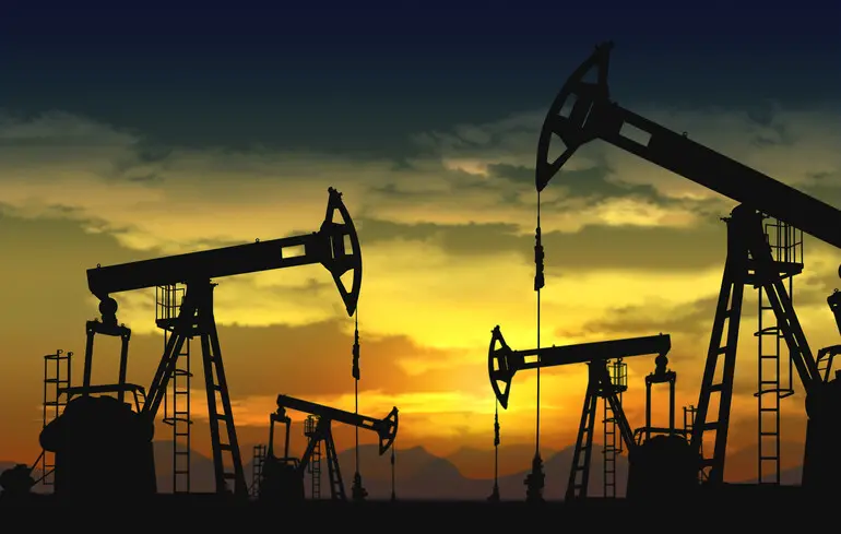 Нефть начала дорожать после падения цен накануне