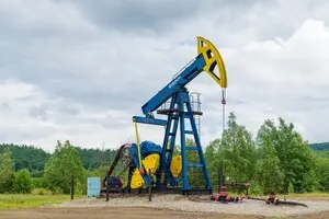 Правительство предложило инвесторам два нефтегазовых участка на западе Украины