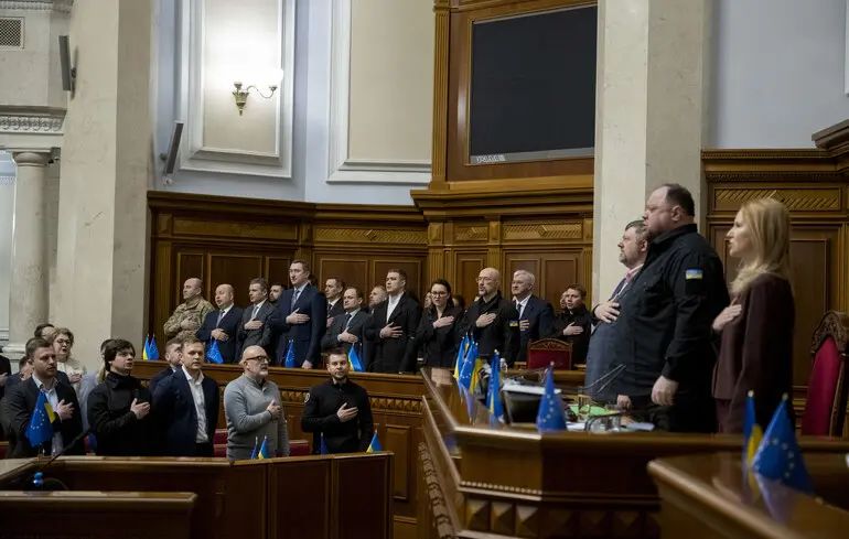 Украинские политики принципиально отличаются от Трампа. Они никогда не примут решения, что обогатит страну, но сделает их беднее – Кущ