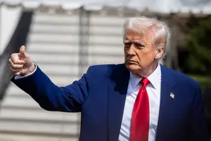 Трамп закликає компанії переміститися до США 