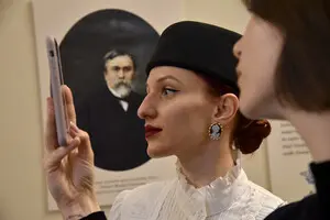 Історична пам’ять у новому світлі: у Києві відкрилася унікальна виставка про родину Терещенків та їхній маєток (фото)