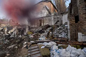 В Академії Бойчука, яку пошкодила російська ракета, відкрилася виставка сучасного мистецтва 