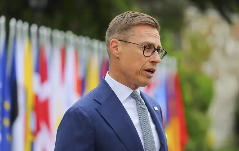 Стубб після удару по Сумах закликав до жорсткіших санкцій проти РФ