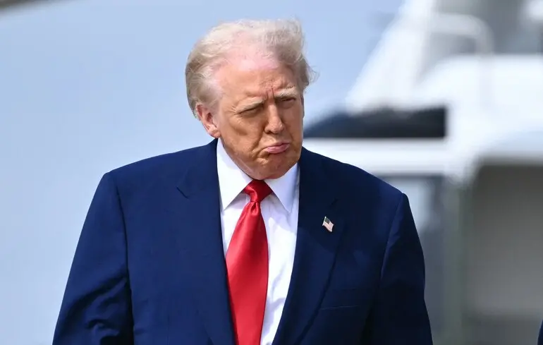 Після сюжетів про Україну та Гренландію Трамп вирішив покарати канал CBS «за їхню незаконну і протиправну поведінку»