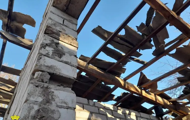 Російського обстрілу в Херсоні знову зазнала льодова арена