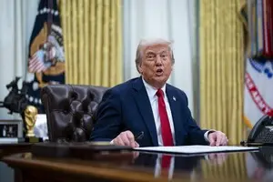 Побил собственный рекорд по раздражению избирателей: The Economist пишет о падении рейтинга Трампа