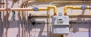 Вмешательство в работу счетчика газа: что может грозить бытовому потребителю