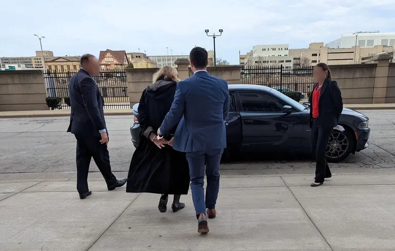 Арешт судді Ханни Дуган