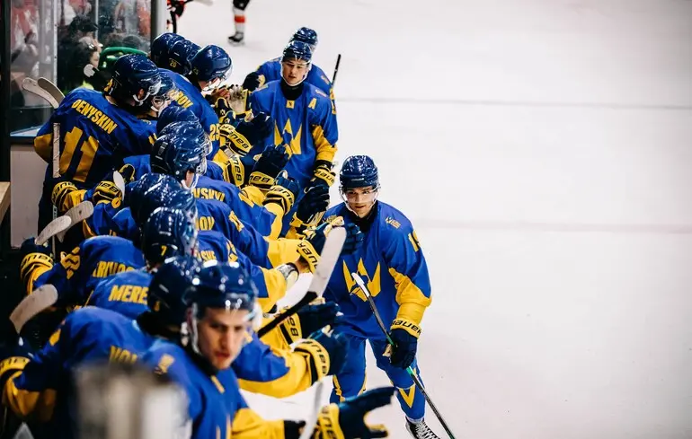 Збірна України з хокею з поразки за булітами стартувала на чемпіонаті світу