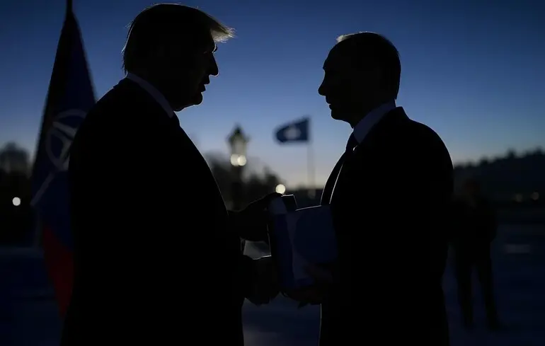 Трамп говорит американцам то, что Путин хочет, чтобы они услышали — анализ Bloomberg