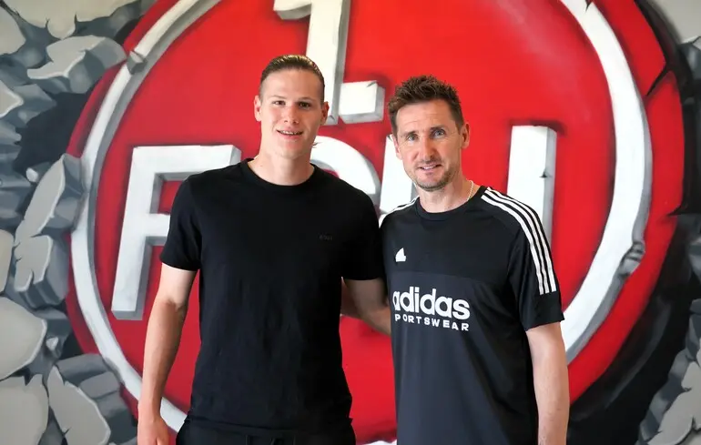 Артем Степанов та Мирослав Клозе