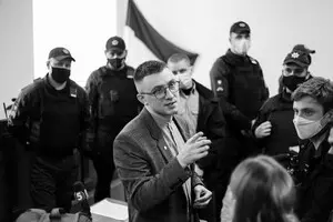 Сергей Стерненко ранен. Нападавшую задержали 