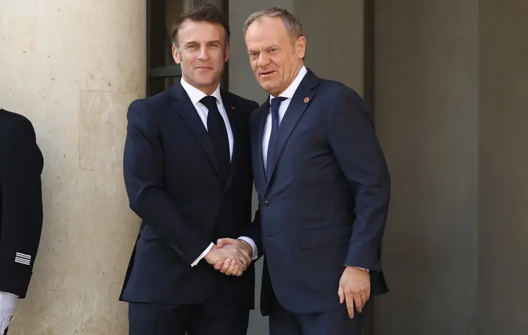 Франція та Польща поглиблюють оборонне співробітництво як сигнал Путіну та Трампу — FT