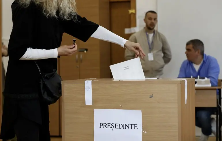 Вибори президента в Румунії: опубліковано перші результати екзитполів