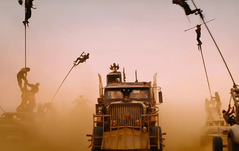 Фильм "Безумный Макс", о котором вспоминает Карпюк