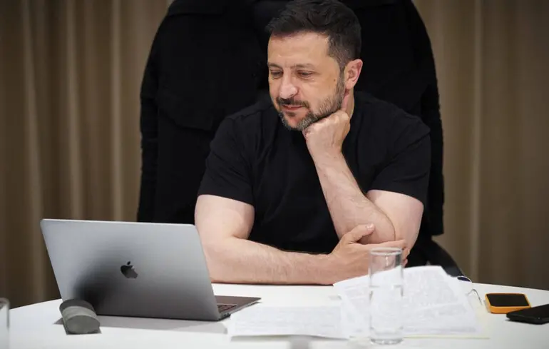 Зеленський попрощався з Шольцом: цінуємо ключову роль Німеччини у підтримці України