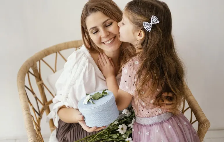 З Днем матері: гарні привітання