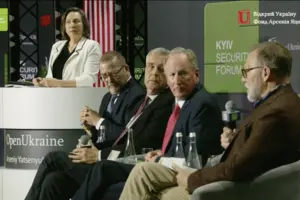 Ексрозвідники надали рекомендації Віткоффу щодо перемовин з росіянами