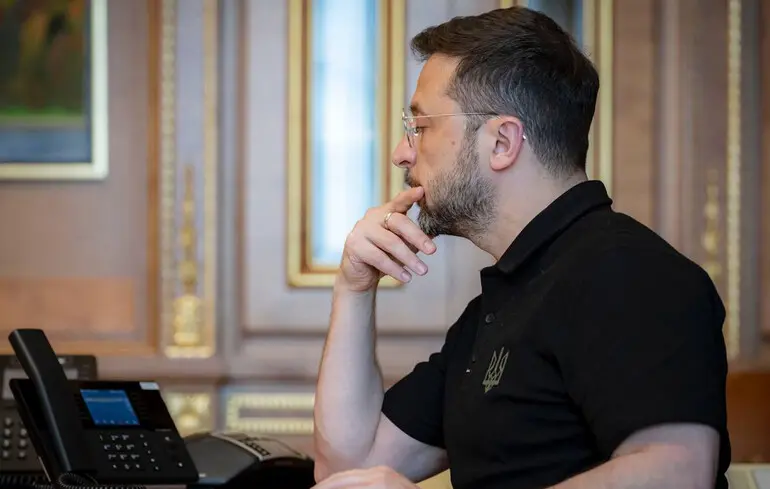 Полетит ли Зеленский в Стамбул, если РФ не поддержит прекращение огня? СМИ рассказали со ссылкой на источники