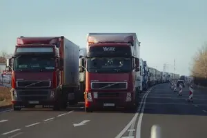 Блокировка польско-украинской границы: перевозчики массово отказываются от єЧерги