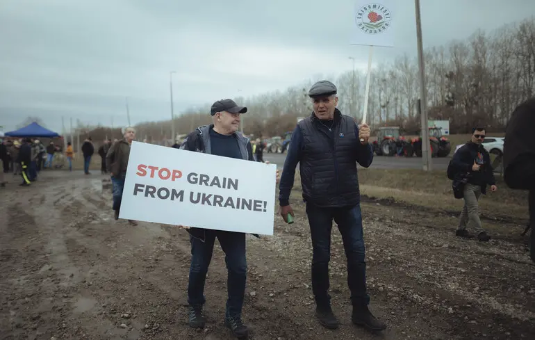 Протест фермеров в ЕС против импорта украинского зерна