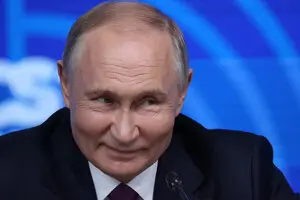 Путин откровенно насмехается над Западом — The Telegraph
