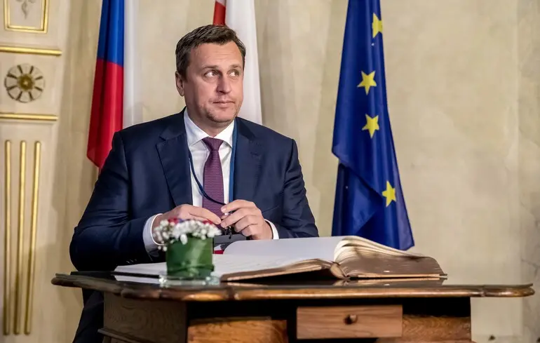 По примеру Трампа: Словакия хочет получить от Украины компенсацию за предоставленную помощь