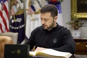 Зеленский ввел санкции против сына Богуслаева и владельцев онлайн-казино