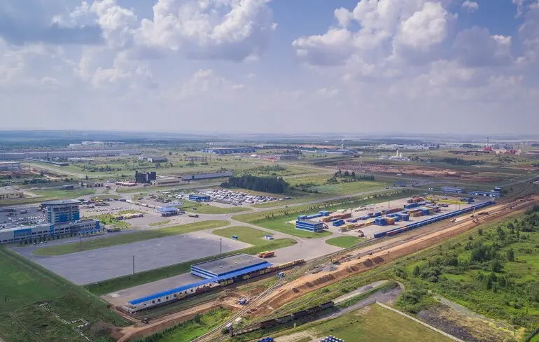 В Росії дрони атакували військові заводи