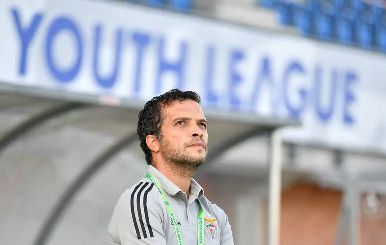 Французский наставник отказался возглавить 