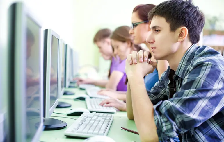 НМТ: когда его могут заменить на ВНО