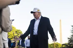 Суд заблокував мита Трампа, визнавши їх неконституційними