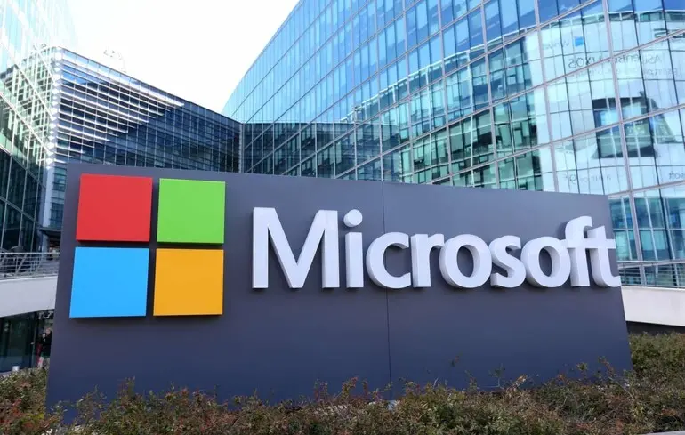 Microsoft йде з Росії: з боргами та після погроз 