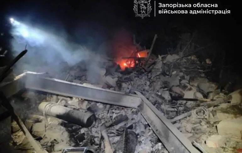 Россияне ударили КАБами по жилой застройке Запорожской области, погиб ребенок - ОВА