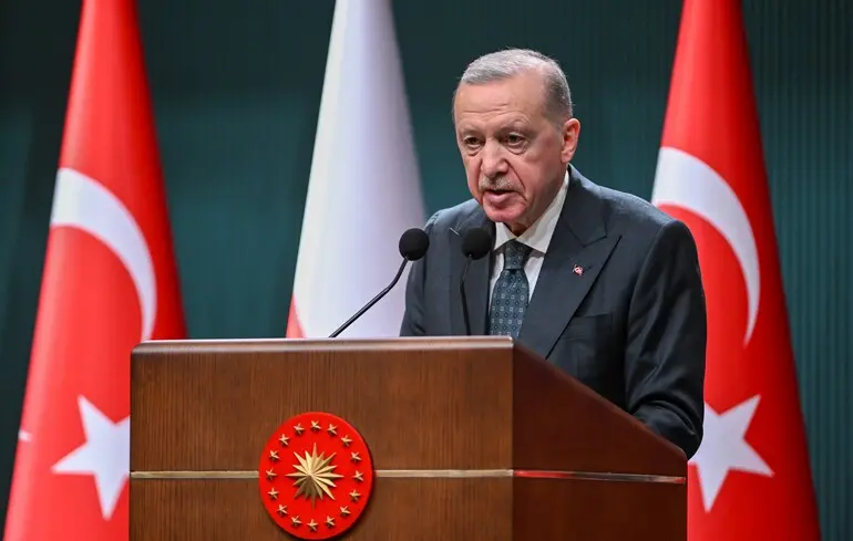 Ердоган заявив, що хоче провести зустріч Зеленського, Путіна і Трампа в Туреччині