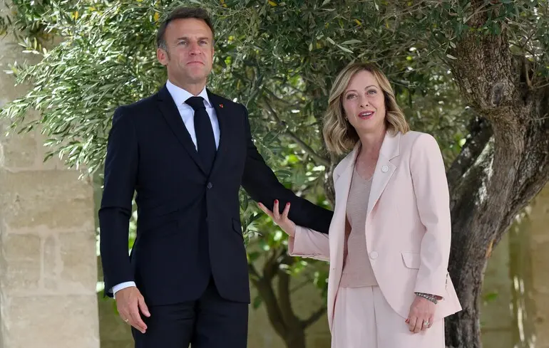 Макрон та Мелоні спробують налагодити напружені стосунки, проведуть зустріч: які питання обговорюватимуть 