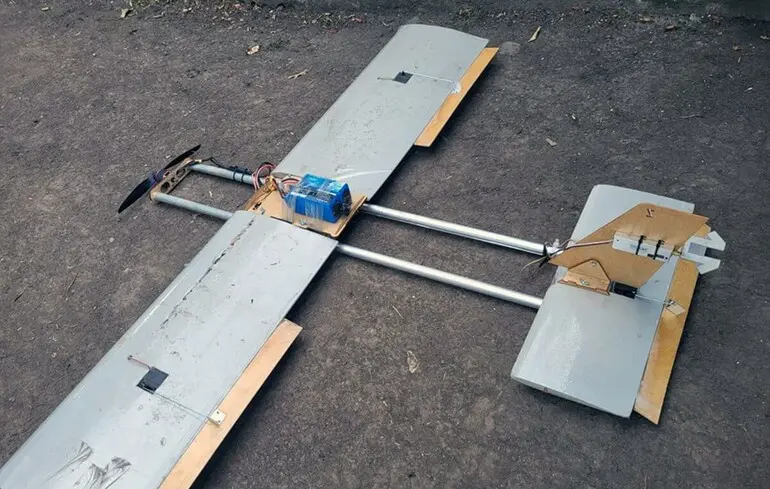 Россияне атаковали дроном «Молния» один из районов Харькова: есть пострадавший