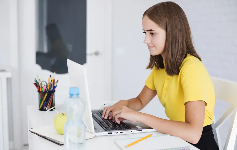 Український центр оцінювання якості освіти назвав маніпуляцією інформацію щодо змісту НМТ з історії України