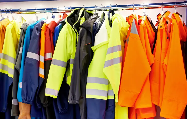 Надійний виробник спецодягу в Україні та постачальний ЗІЗ