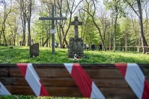 Польше разрешили провести эксгумационные работы во Львове