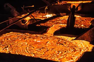 Титановая зависимость: почему ЕС и США молчат о санкциях на поставки сырья в и из России