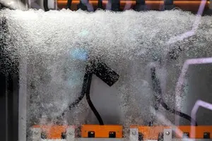 Навіщо штучному інтелекту вода і чому це екологічна проблема