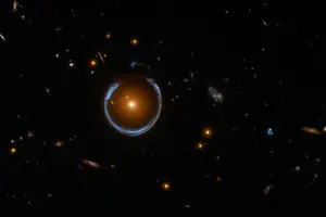 Таких еще не видели: астрономы обнаружили гигантскую черную дыру