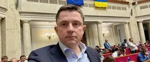 В Верховной Раде станет одним депутатом меньше: Олесь Довгий досрочно слагает полномочия