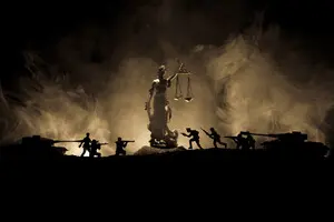 Военная юстиция: необходимость и опасность