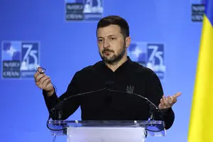 Зеленский еще не знает, поедет ли на саммит НАТО