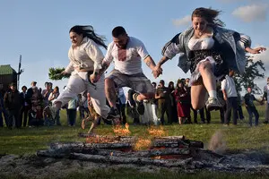 В Киеве отметили праздник Ивана Купала в музее под открытым небом