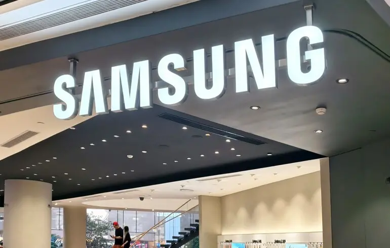 У восьмому оновленні Samsung додасть нову функцію захисту акумулятора