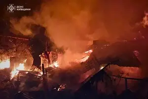 Масований обстріл Київщини: вогонь охопив готель і лікарню, серед поранених є рятувальники